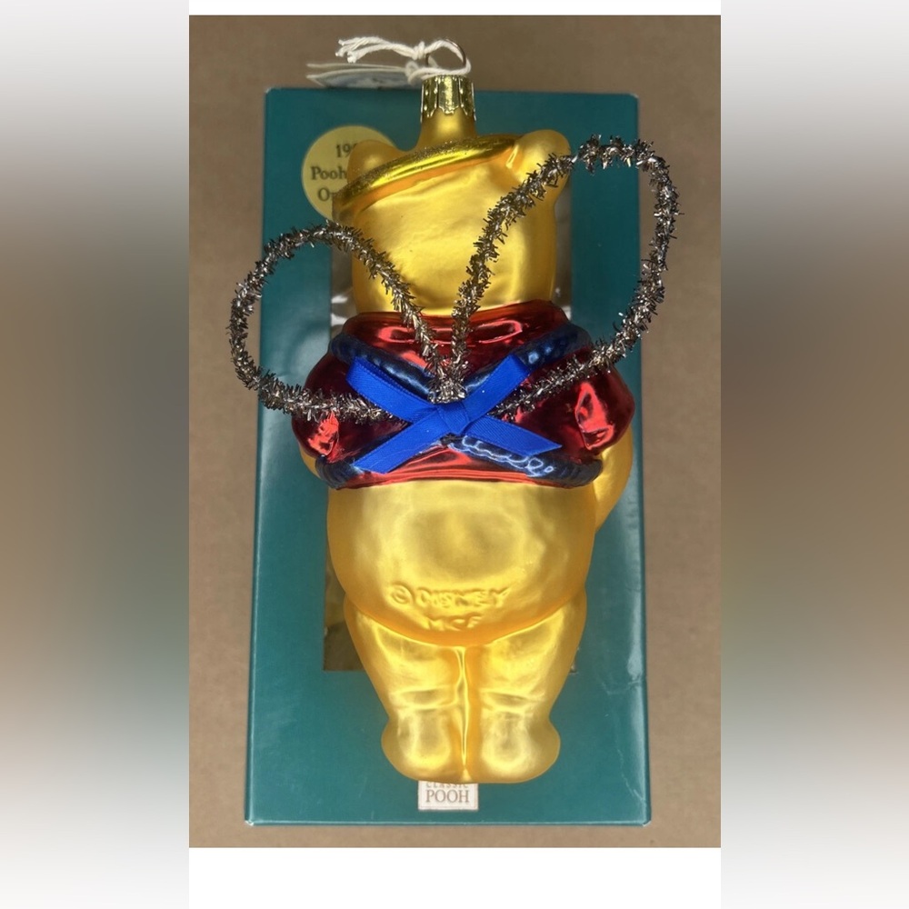 1998 Winnie the Pooh Christmas Ornament blown glass - Picture 5 of 6